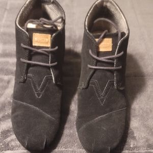 TOMS Black Suede Desert Wedges - Size 12 (worn once)